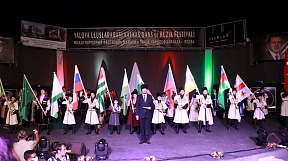 О 17-м Международном фестивале танцев и музыки народов Кавказа в г.Ялове